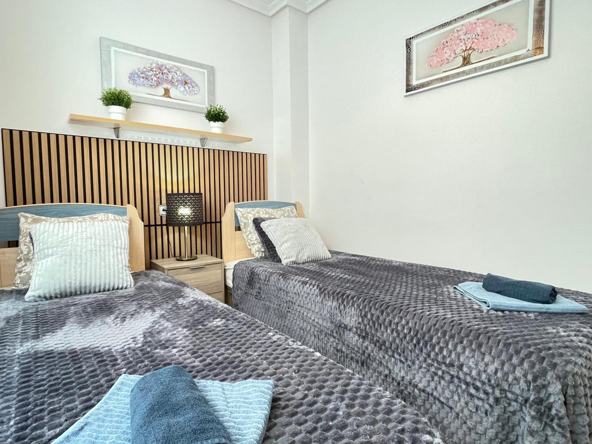 טורבייחה Superior La Playa! 3 Bedrooms! 2 Baths! Air Condition! Side Sea View! מראה חיצוני תמונה